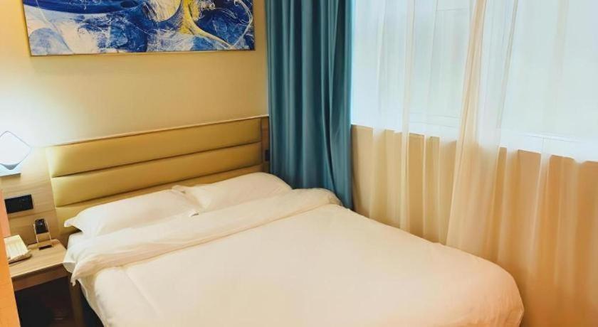 Green Tree Inn Nanjing Xinjiekou Wangfu Avenue ภายนอก รูปภาพ