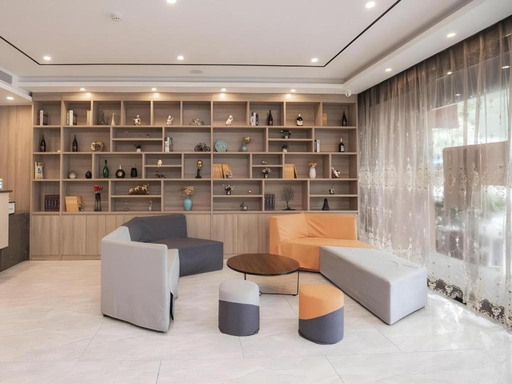Green Tree Inn Nanjing Xinjiekou Wangfu Avenue ภายนอก รูปภาพ
